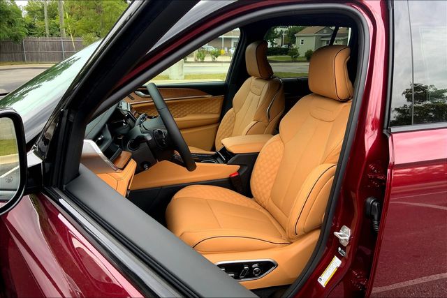 2025 JEEP GRAND CHEROKEE - Image 9