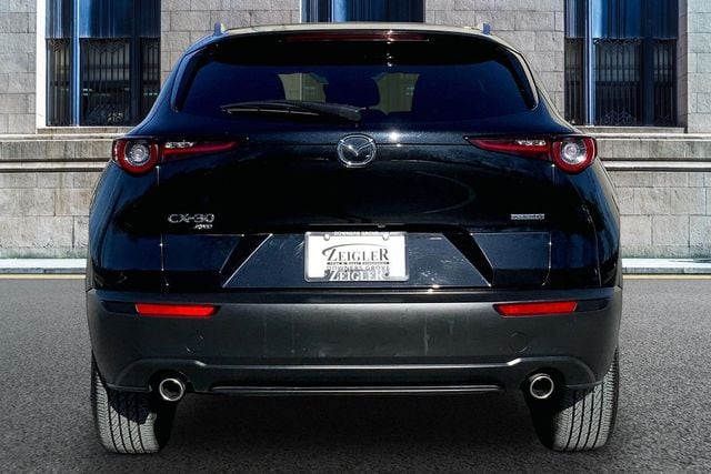 2025 MAZDA CX-30 - Image 4
