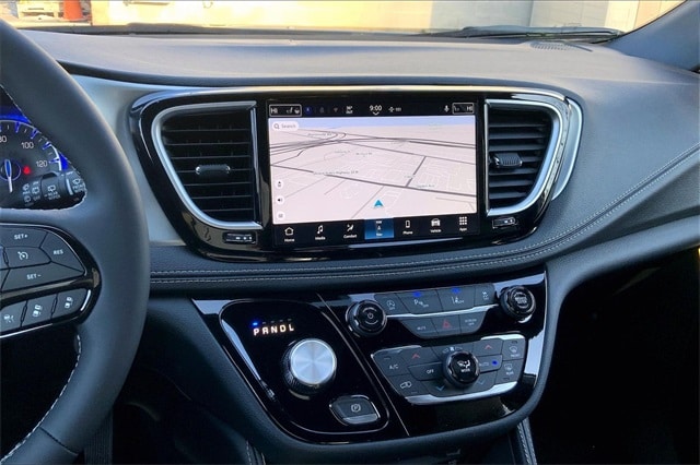 2026 CHRYSLER PACIFICA - Image 6