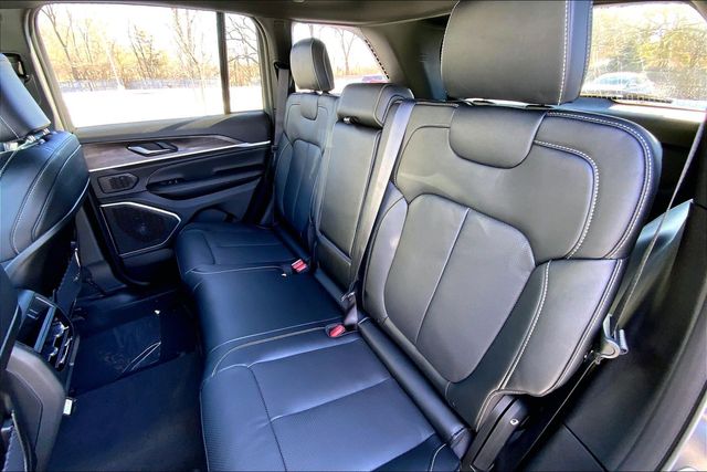 2026 JEEP GRAND CHEROKEE - Image 10