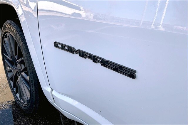 2022 JEEP COMPASS - Image 30