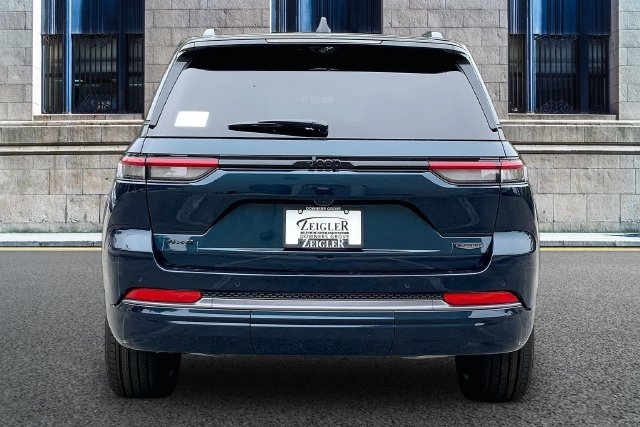 New 2027 Jeep Grand Cherokee Summit Sport Utility