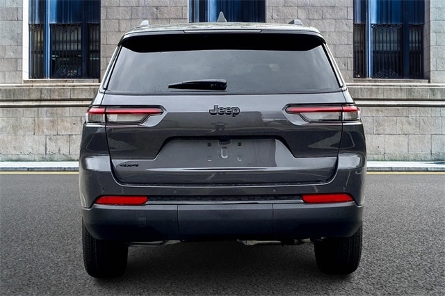 2025 JEEP GRAND CHEROKEE L - Image 4