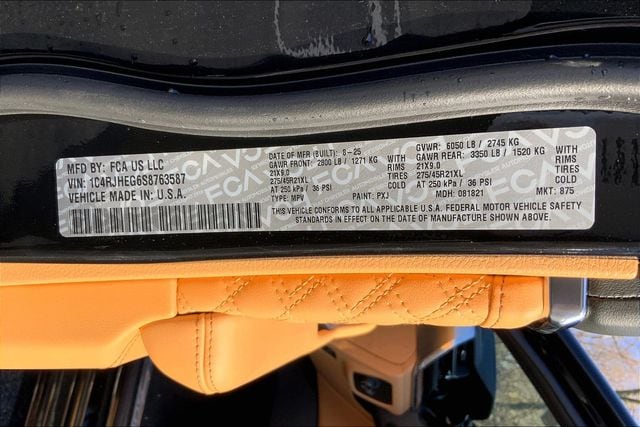 2025 JEEP GRAND CHEROKEE - Image 13