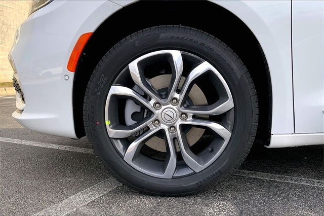 2026 CHRYSLER PACIFICA - Image 12