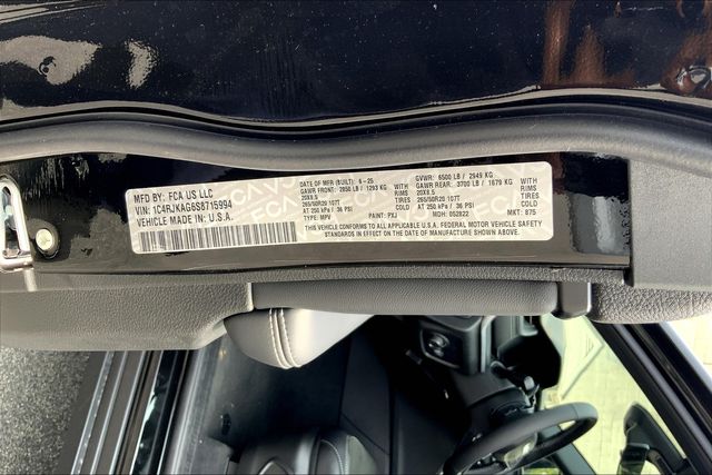 2025 JEEP GRAND CHEROKEE L - Image 13