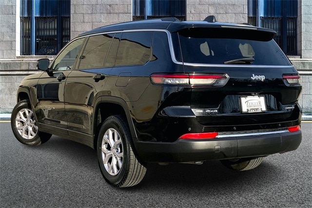 2022 JEEP GRAND CHEROKEE L - Image 11