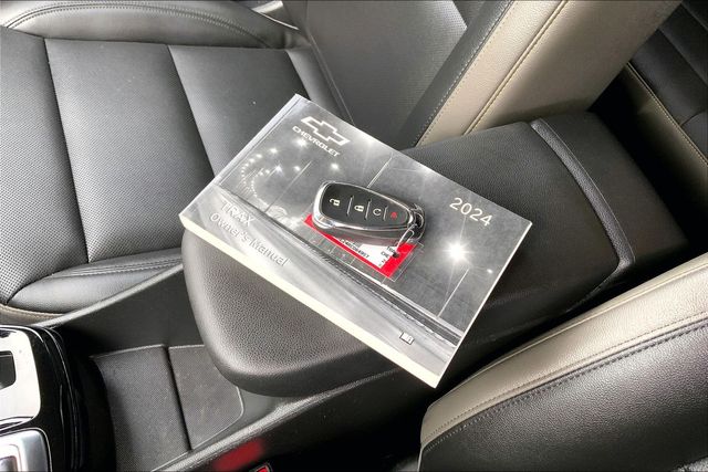 2024 CHEVROLET TRAX - Image 13