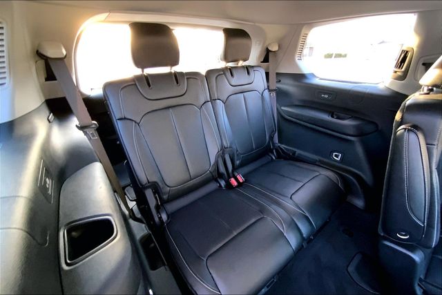 2023 JEEP GRAND CHEROKEE L - Image 27