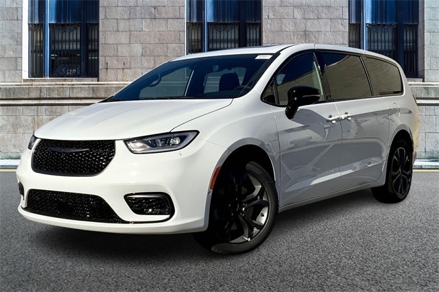 2026 CHRYSLER PACIFICA - Image 2