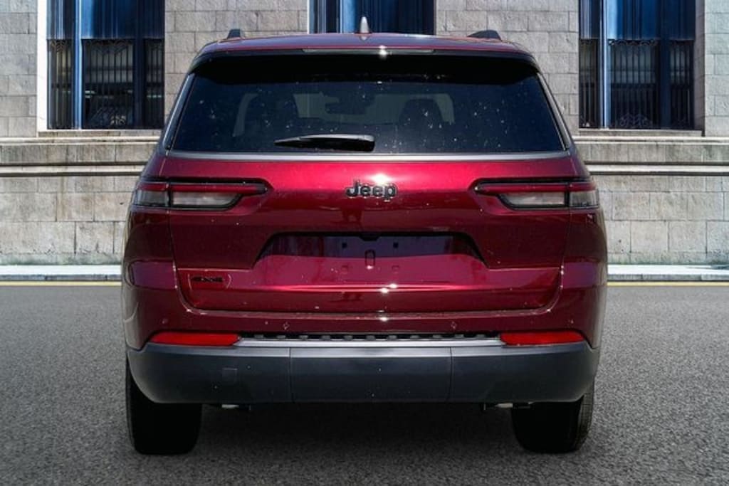 New 2026 Jeep Grand Cherokee L Laredo Sport Utility