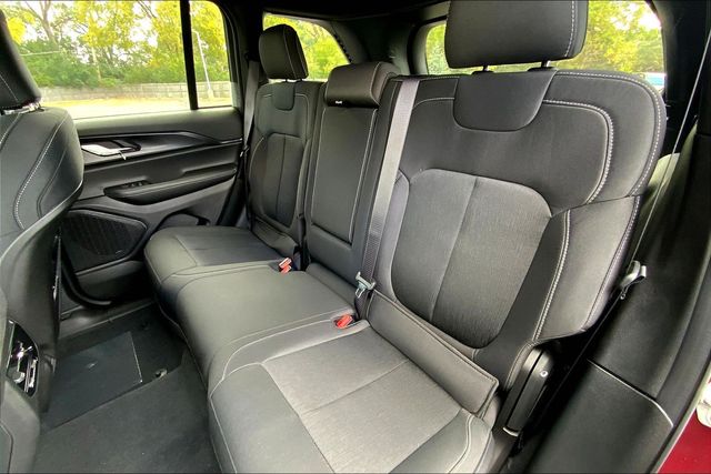 2025 JEEP GRAND CHEROKEE - Image 10