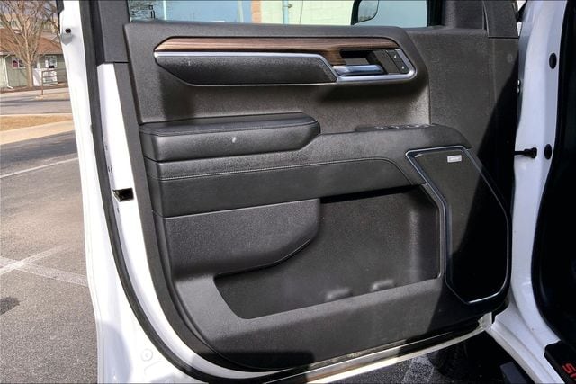 2022 CHEVROLET SILVERADO - Image 22