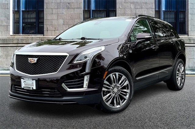 2020 Cadillac XT5 Sport photo 2