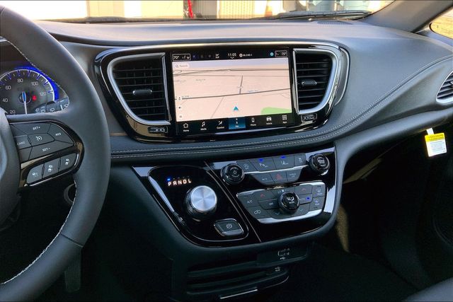 2026 CHRYSLER PACIFICA - Image 6