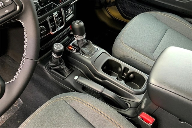 2025 JEEP WRANGLER - Image 7