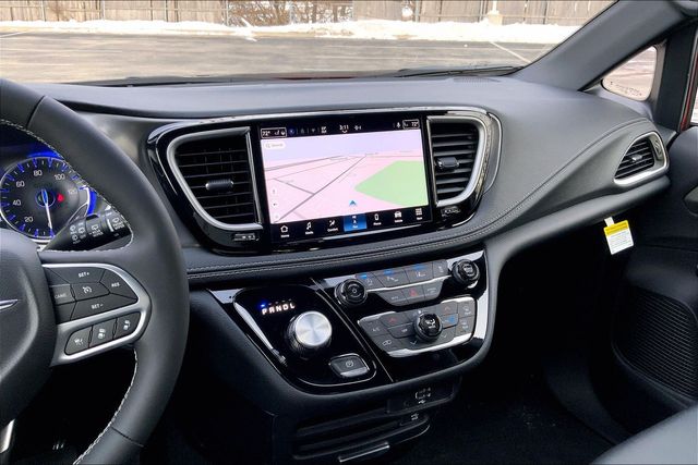 2026 CHRYSLER PACIFICA - Image 6