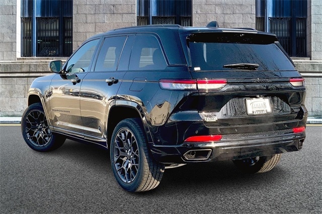 2025 JEEP GRAND CHEROKEE - Image 3