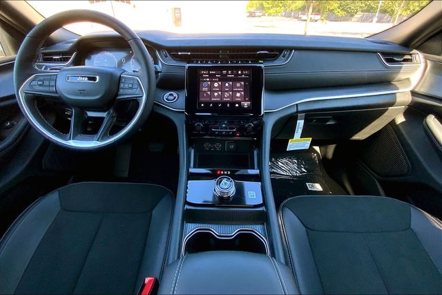 2025 JEEP GRAND CHEROKEE - Image 5