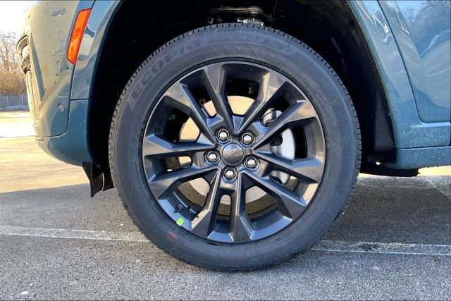 2026 JEEP GRAND CHEROKEE L - Image 12