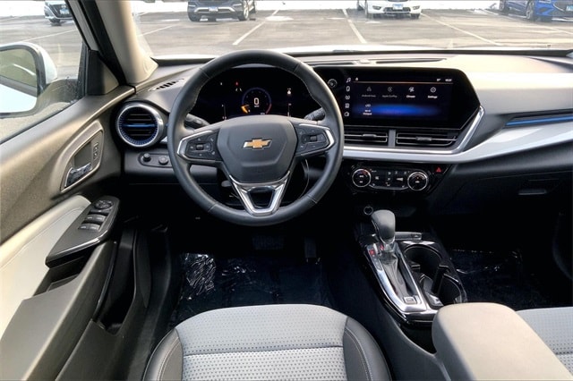 2024 CHEVROLET TRAX - Image 5