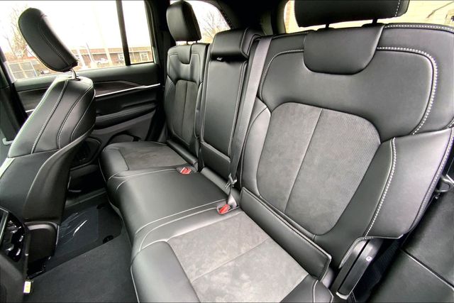 2026 JEEP GRAND CHEROKEE - Image 10