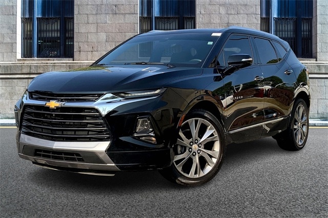 Used 2020 Chevrolet Blazer Premier with VIN 3GNKBLRS9LS545238 for sale in Downers Grove, IL