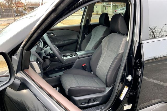 2023 NISSAN ROGUE - Image 24
