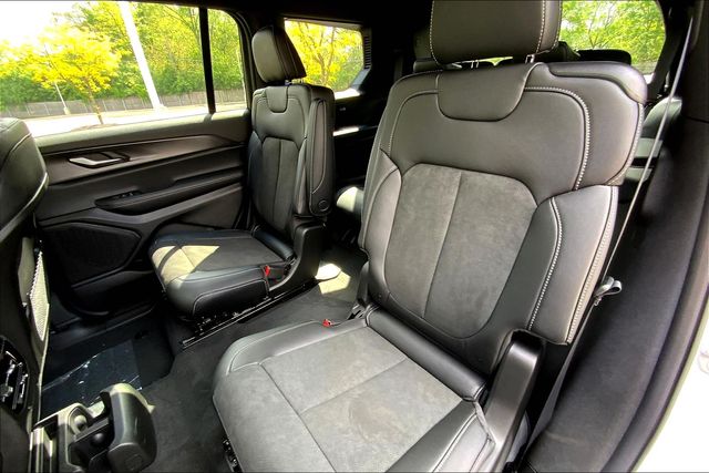 2025 JEEP GRAND CHEROKEE L - Image 10