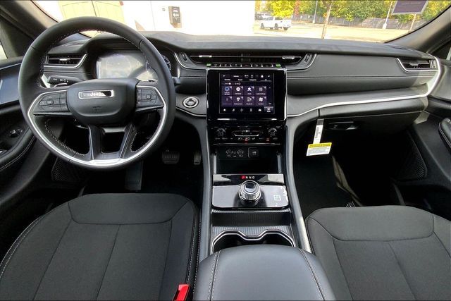 2025 JEEP GRAND CHEROKEE - Image 5