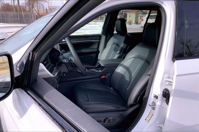 2026 JEEP GRAND CHEROKEE - Image 9