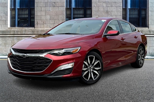 Used 2024 Chevrolet Malibu RS with VIN 1G1ZG5ST9RF179584 for sale in Downers Grove, IL