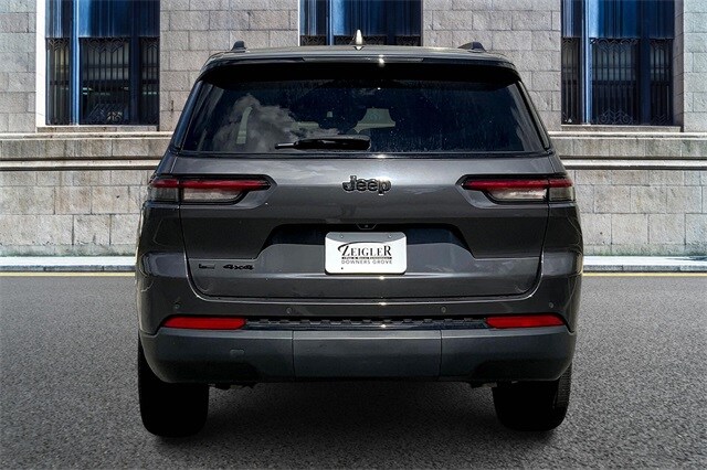 2021 Jeep Grand Cherokee Laredo photo 4