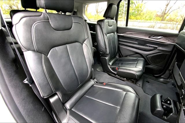 2023 JEEP GRAND CHEROKEE L - Image 26