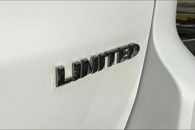 2022 JEEP GRAND CHEROKEE - Image 8