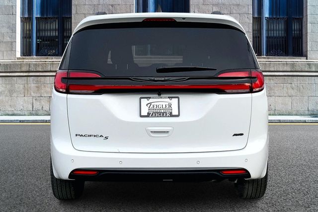 2026 CHRYSLER PACIFICA - Image 4