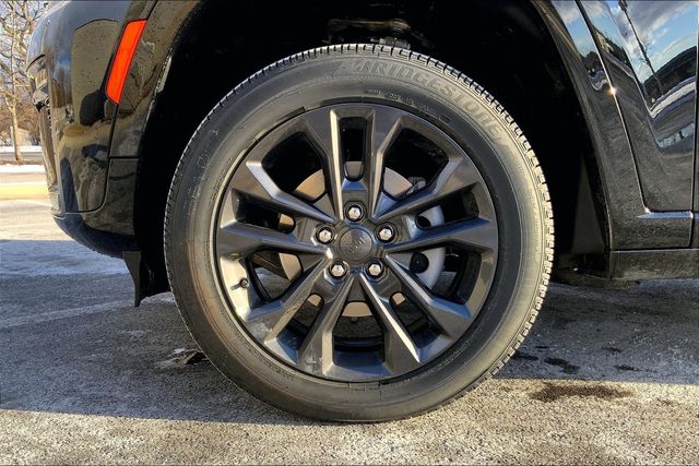 2026 JEEP GRAND CHEROKEE - Image 12