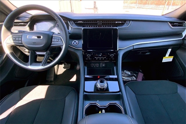 2025 JEEP GRAND CHEROKEE L - Image 5