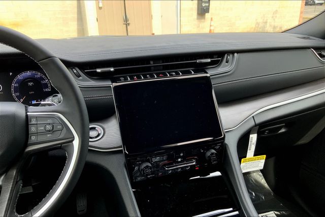 2025 JEEP GRAND CHEROKEE - Image 6