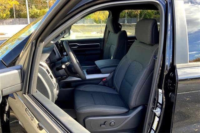 2026 RAM 1500 - Image 9