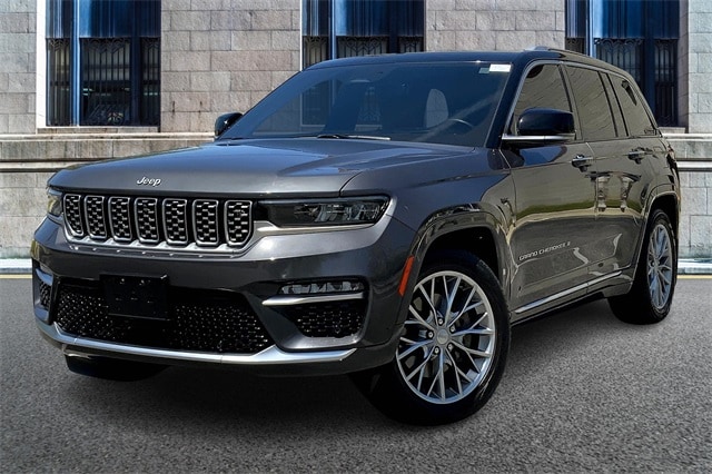 Used 2022 Jeep Grand Cherokee Summit with VIN 1C4RJHET4N8530244 for sale in Downers Grove, IL