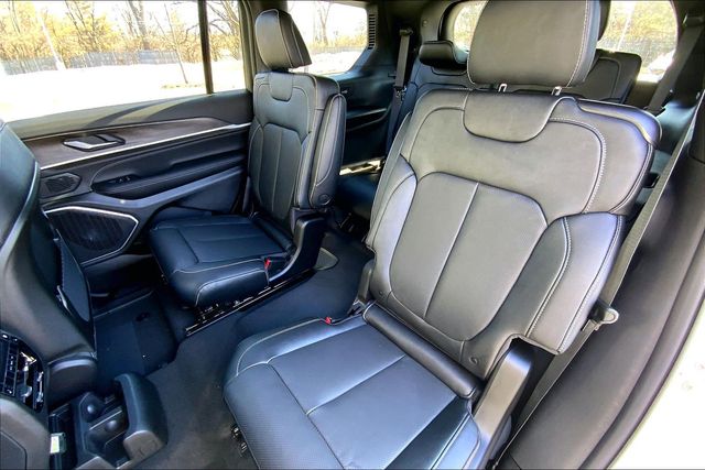 2026 JEEP GRAND CHEROKEE L - Image 10