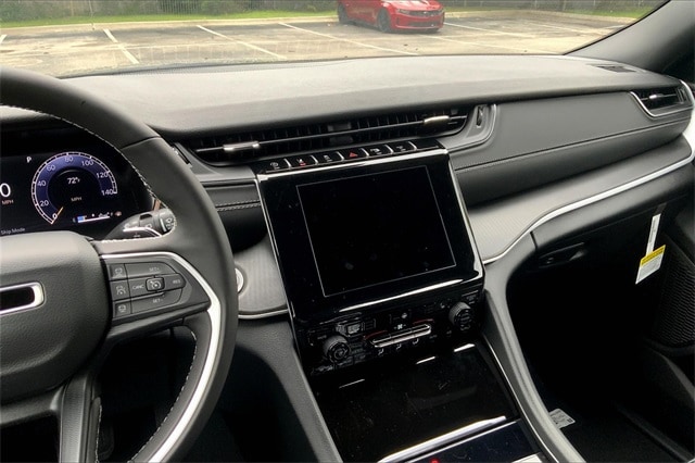 2025 JEEP GRAND CHEROKEE L - Image 6