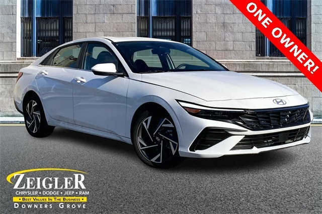 2025 Hyundai Elantra SEL's photo