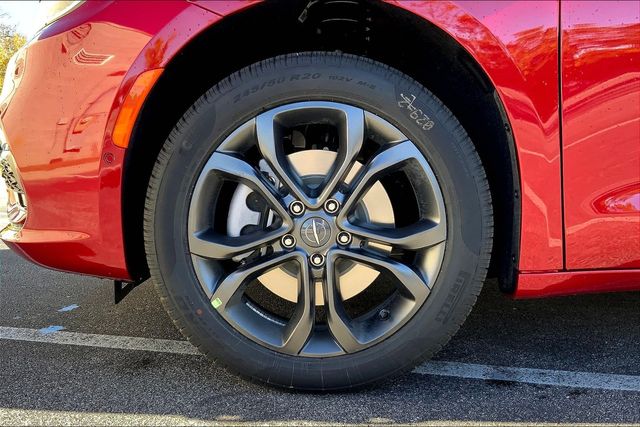 2026 CHRYSLER PACIFICA - Image 12