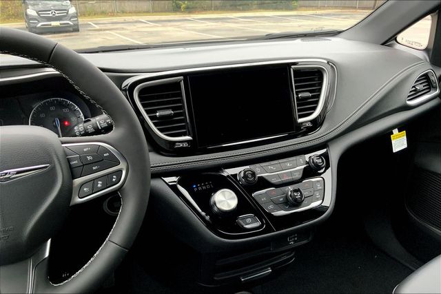 2026 CHRYSLER PACIFICA - Image 6