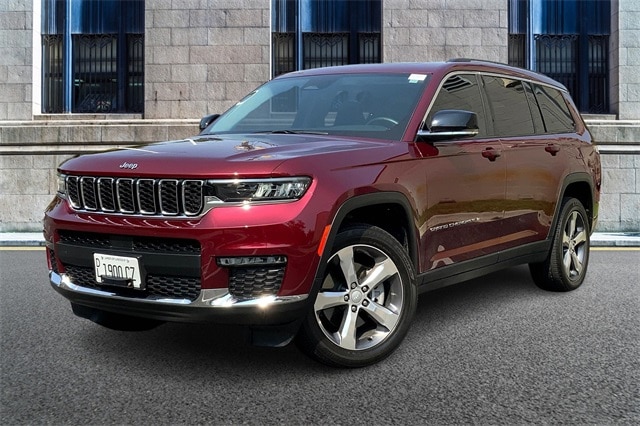 Used 2021 Jeep Grand Cherokee L Limited with VIN 1C4RJKBG8M8118282 for sale in Downers Grove, IL