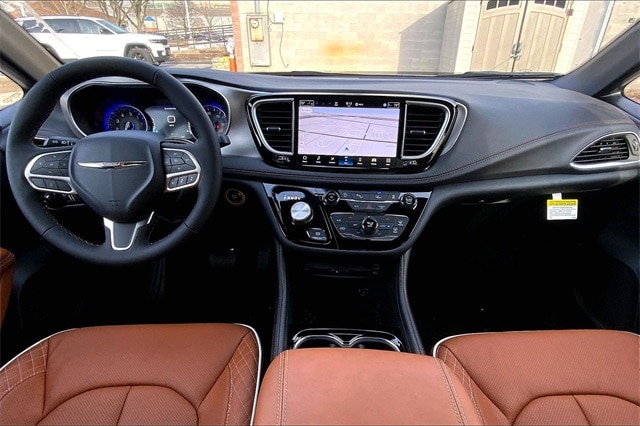 2026 CHRYSLER PACIFICA - Image 5