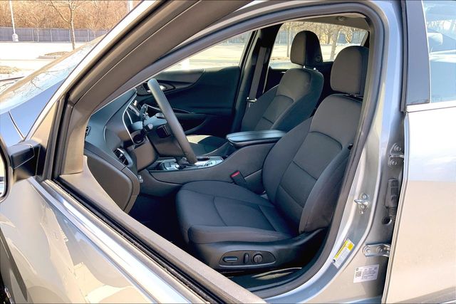 2023 CHEVROLET MALIBU - Image 25