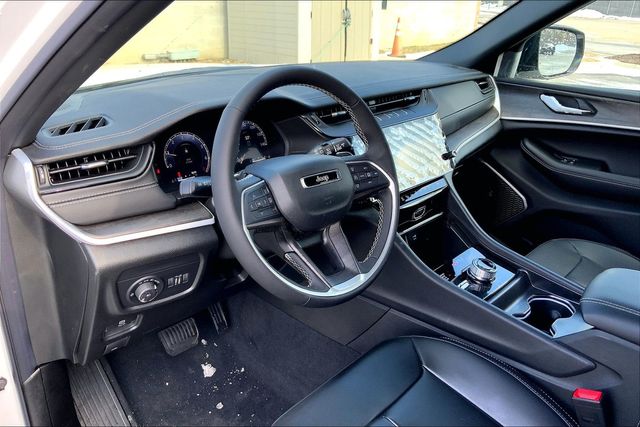 2026 JEEP GRAND CHEROKEE - Image 8